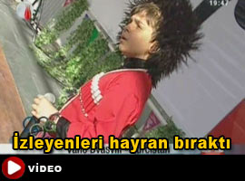 Gürcistanlı öğrenciden muhteşem sahne