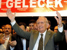 Sağda birleşmede <b>sürpriz isim !</b>