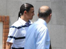 Topuz, F.Bahçe kulüp binasında