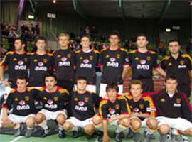 Rijkaard'tan ilk adım