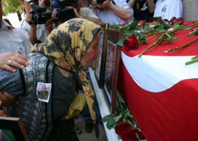 Şehidimizi dualarla uğurladık