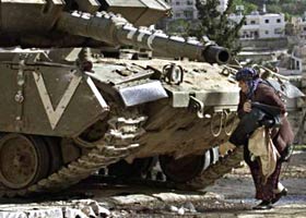 İsrail tankları Gazze'ye girdi