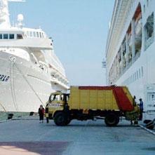 Turist gemilerinin çöpü Türkiye'ye