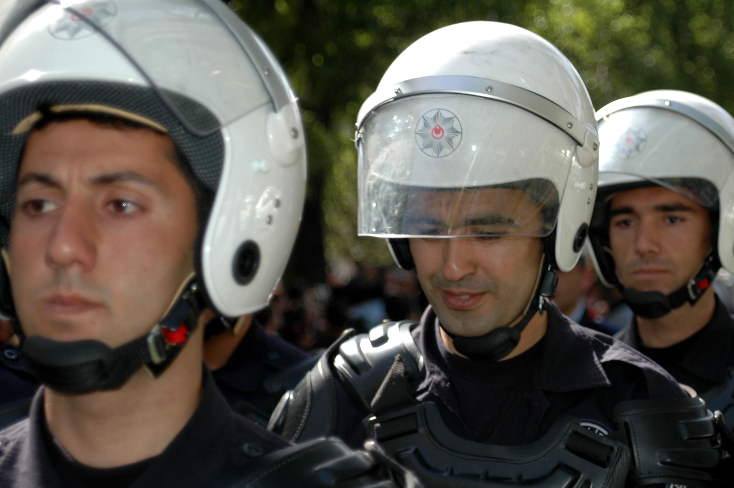 Polis insan hakkı istedi