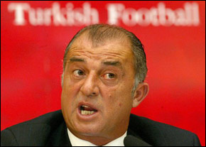 Fatih Terim topu yönetime attı