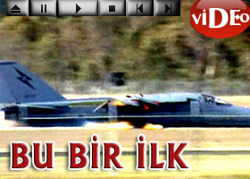 ABD uçağının acil inişi - Video