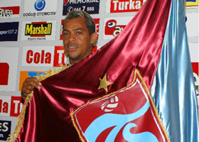 Marcelinho resmen Trabzonsporlu