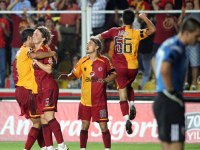 Ali Sami Yen'de gol şov-Fotogaleri