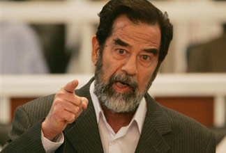 Saddam karşı atağa geçti