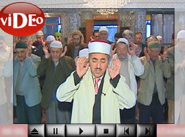 Bayram namazı nasıl kılınır?-Video