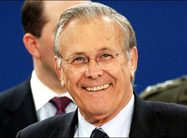 Asker Rumsfeld'in kellesini istiyor