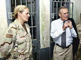 Eski generalden Rumsfeld'e suçlama