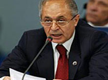 Sezer'den tuhaf sözler