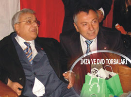 Bakan Koç'a torba dolusu imza