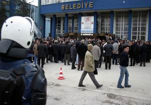 Dayakçı Başkan protesto edildi