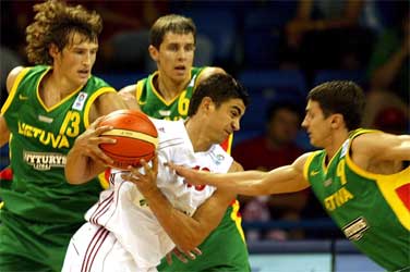 Baskette Litvanya'ya boyun eğdik