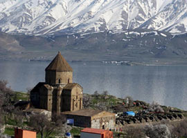 Kurdele kesildi Akdamar Müzesi açıldı