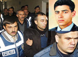 'Çift silah ve el bombasıyla gezdim'