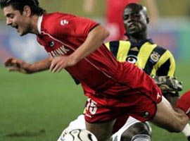 Fenerbahçe' li yıldızı paylaşamıyorlar