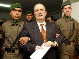 Uzan'a cezaevi yolu gözüktü