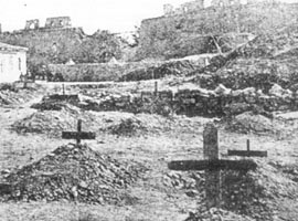 Müslüman mezarlarına haç çizdiler