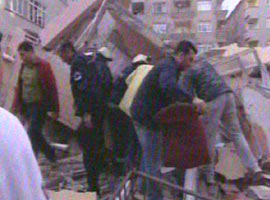 Çöken binadan İlk görüntüler-Video