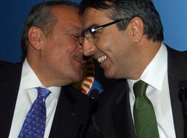 Mumcu' ya tabela tepkisi