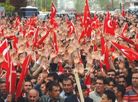 Van halkı başbakanını ağırladı