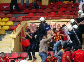 Ali Sami Yen'de gergin dakikalar-FOTO