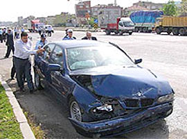 Yazıcıoğlu'nun aracı kaza yaptı  