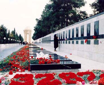 Hocalı katliamı kurbanları anıldı