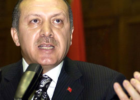 Erdoğan İzmir'de medyaya çattı