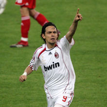 Milan 2 golle rövanşı aldı-Video