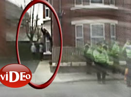 Polislerin dibinde ev soydular-Video