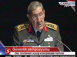 Büyükanıt, yazılı talep vermeyecek