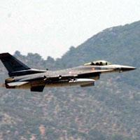 Akdeniz'de İsrail savaş uçağı düştü  