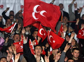 MHP'ye ROMAN havası