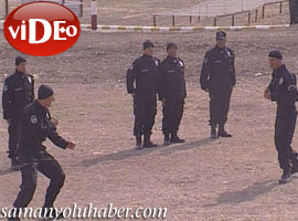 Polis Aikido öğreniyor-Video