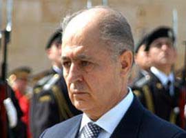 Sezer'in cevap veremediği soru ne?