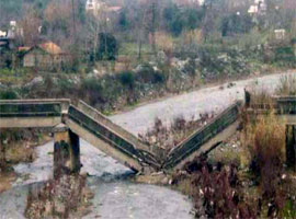 Ağrı'da köprü faciası: 6 ölü 