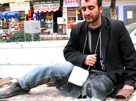 Dilenciler de kredi alabilecek