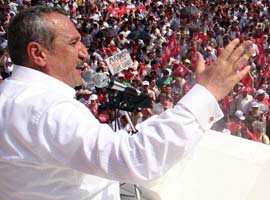 Ağar'dan Başbakan'a balıklı eleştiri