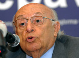 Demirel anketleri nasıl uçurdu?