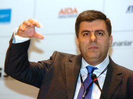 Bilgin'den Banka satışlarına sitem