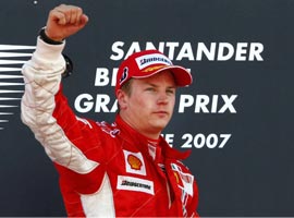 İngiltere'de en hızlı Raikkonen