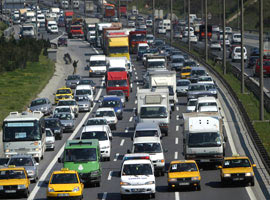 İstanbul trafiğine miting engeli 