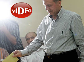 Erdoğan 'OY'unu kullandı - Video