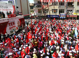 MHP siyasetinin ilk işaretleri  