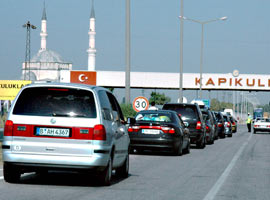 Gurbetçilerin dönüş çilesi başladı