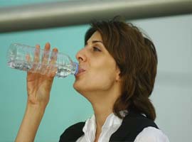 Sıcaklarda aşırı sıvı kaybına dikkat